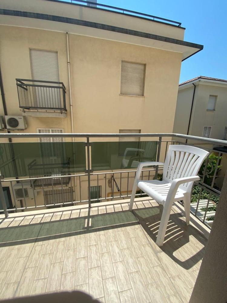 Hotel Nova Dhely Rimini Extérieur photo