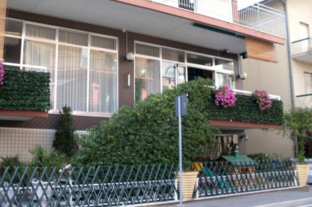 Hotel Nova Dhely Rimini Extérieur photo